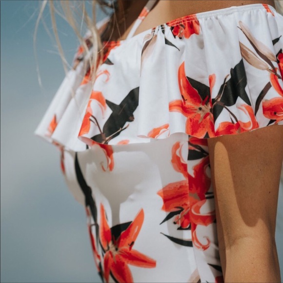 LAST 1 5 STAR RATED - Off The Shoulder Ruffled Swimsuit - Picture 3 of 5